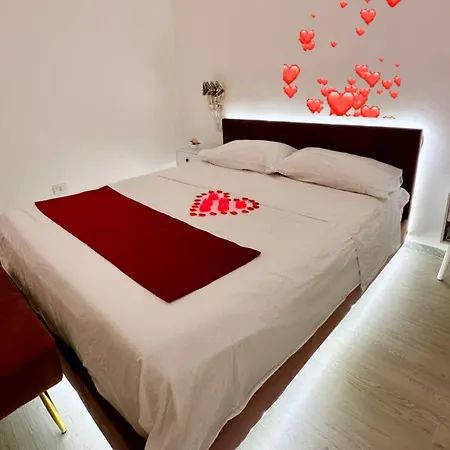 Dante's Dream Apartment Bari